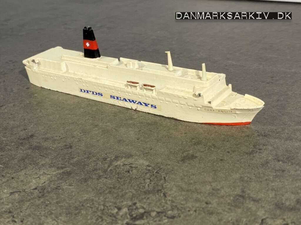 DFDS færgen Dana Anglia som model