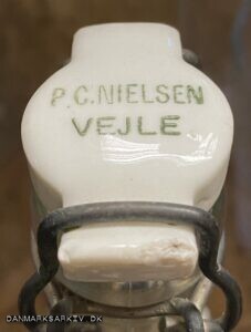 P. C. Nielsen flaske med patentlåg