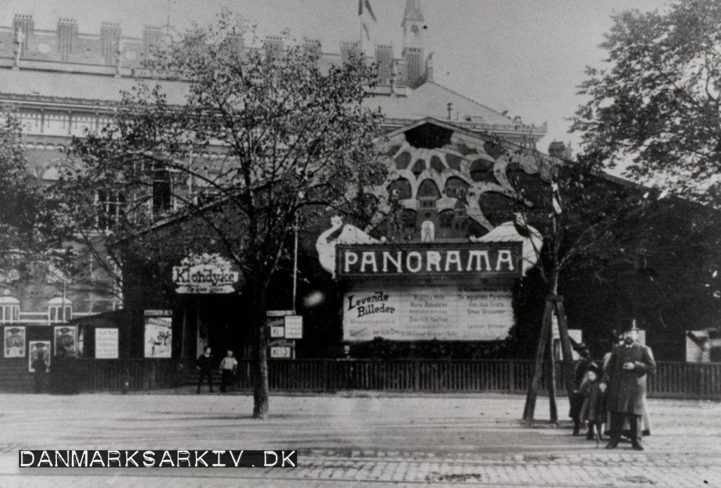 Kjøbenhavns Panorama foran Københavns Rådhus - 1890'erne