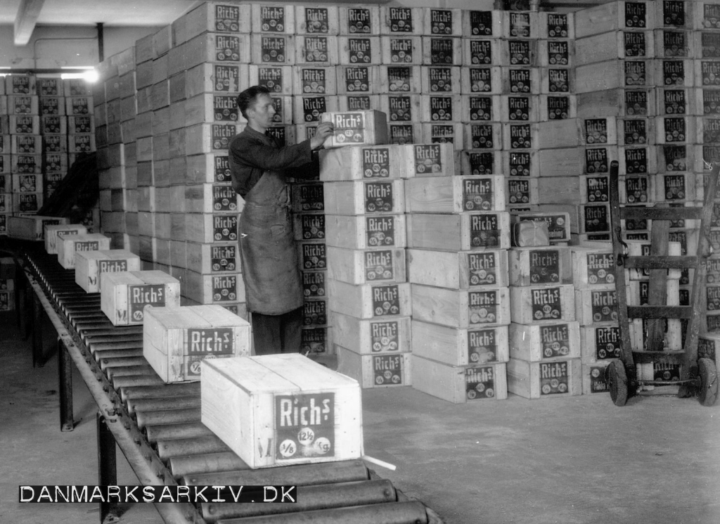 Rich's Kaffeerstatning på De Danske Cichoriefabrikkers lager - 1927