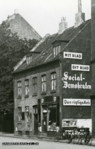 Mit blad, dit blad - Social-Demokraten - Den rigtige avis - 1935