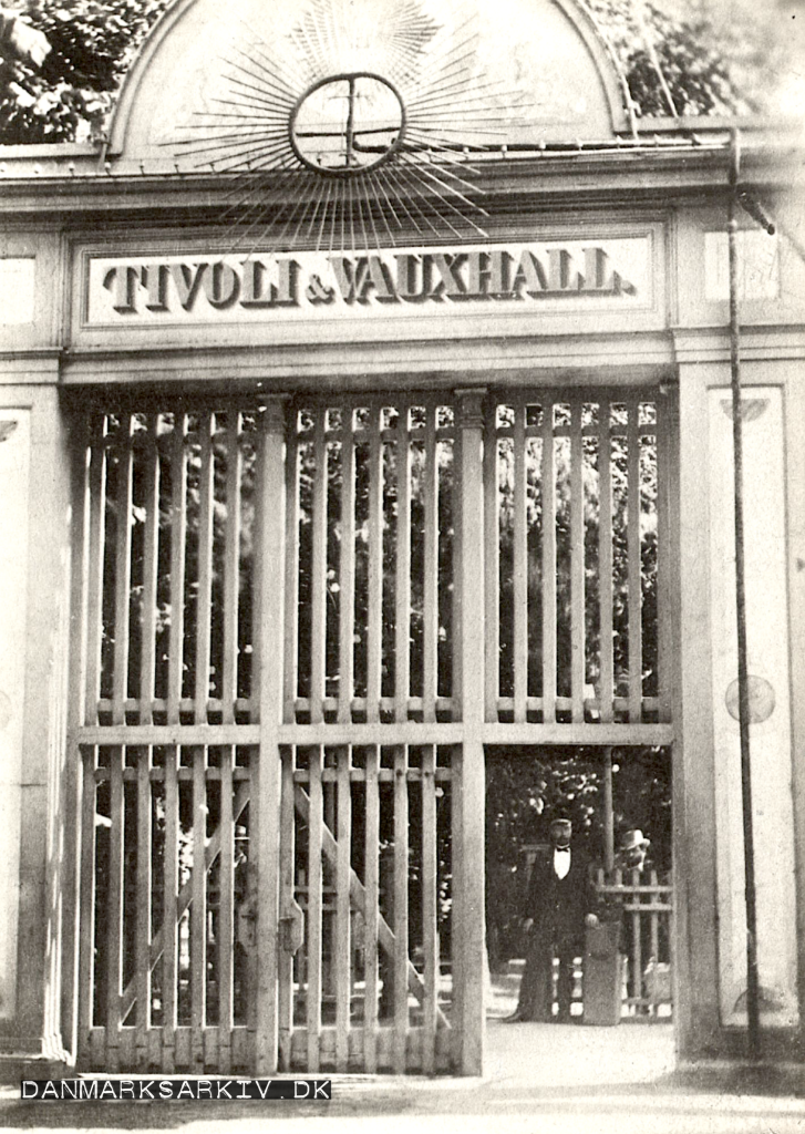 Tivolis hovedindgang fra dengang den hed Tivoli & Vauxhall - Ca. 1867