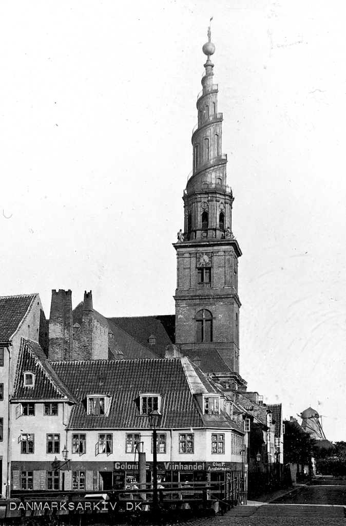 Vor Frelsers kirke med Lille Mølle i baggrunden - 1897