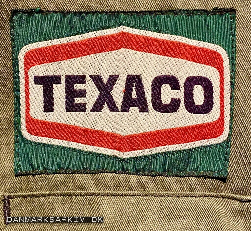 Logo på ældre arbejdsskjorte fra olieselskabet Texaco