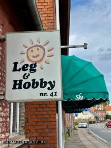Leg & Hobby og Rosa Egelund's Skoforretning - Høng 2023