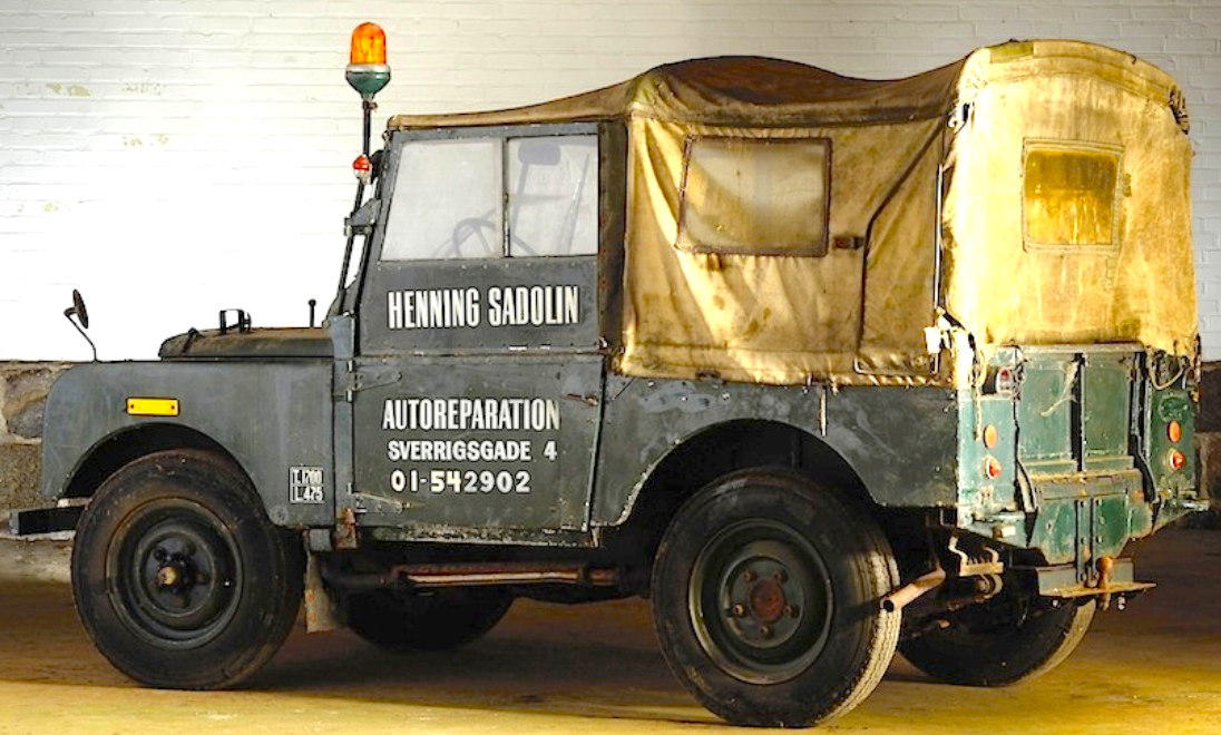 Henning Sadolins tidligere værkstedsvogn, en 1952 Land Rover Serie 1, kom til Aalholm Automobilmuseum